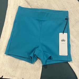 Alo Yoga Goddess Ribbed High-Waist Hot Shorts BNWT